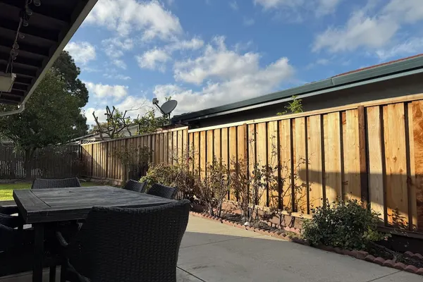 Photo 1 - Sunnyvale 3B2b Super Big House