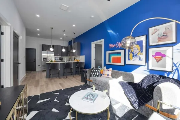 Photo 1 - 2 Modern Apartments in Heart of Midtown, Walkable Location Patio, Pool & Gym