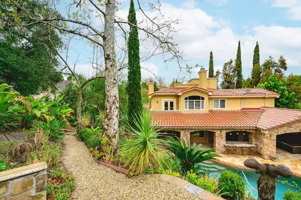 Photo 1 - Luxury Villa w Pool Garden Outdoor Lounge