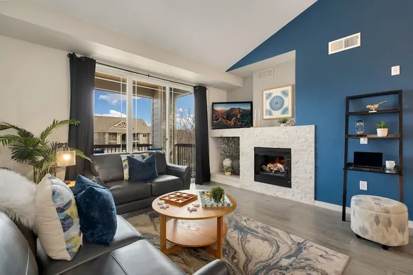 Photo 1 - Timberline Retreat King Bed, Fireplace & Pool!