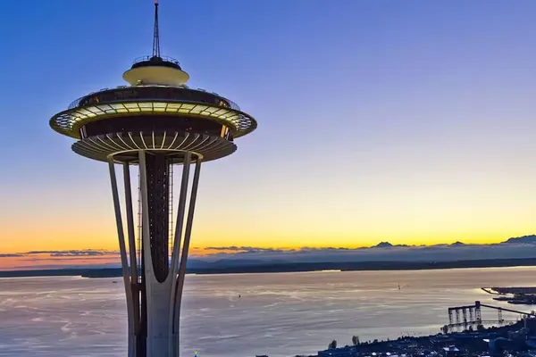 Photo 1 - The Seattle Haven - Modern Suites