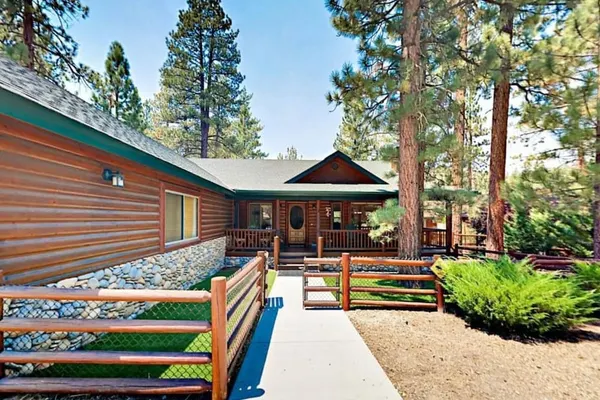 Photo 1 - Teakwood Cozy Wood Cabin with Fireplace