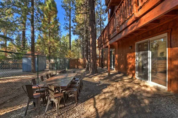 Photo 1 - Big 10 Luxury Cabin with HotTub