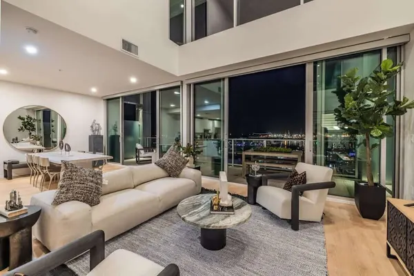 Photo 1 - @ Marbella Lane - Luxurious 3BR Penthouse