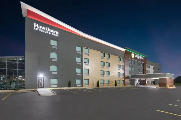 Photo 1 - Hawthorn Extended Stay By Wyndham Springdale