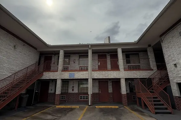 Photo 1 - luxury inn
