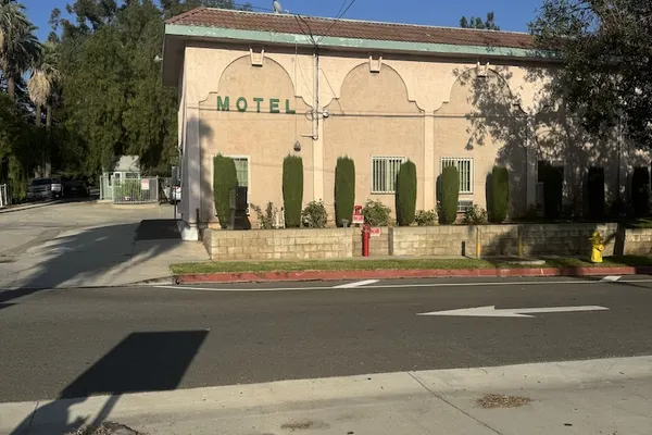 Photo 1 - All 8 Motel