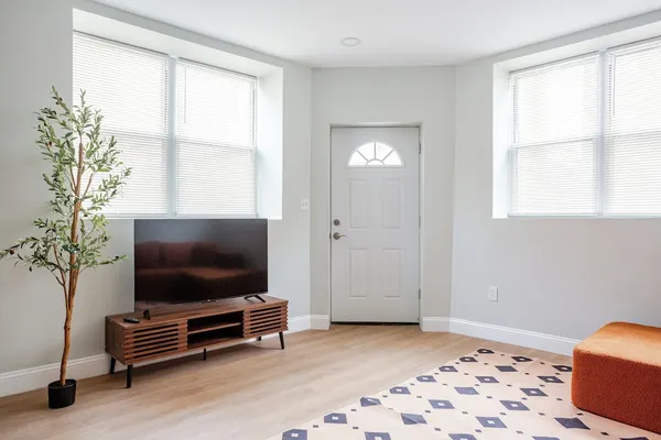 Photo 1 - Stylish Minimalist Stay in City Center