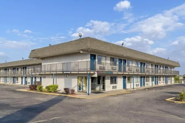 Photo 1 - Home 6 Motel