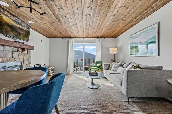 Photo 1 - Luxe Condo - Mountain Views - Pool Hot Tub Sauna