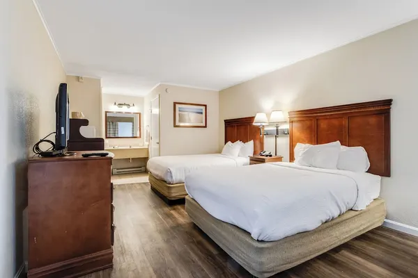 Photo 1 - Oceanus Motel