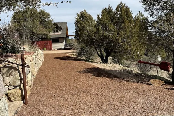 Photo 1 - Thumb Butte Chalet Nestled in the Mountains