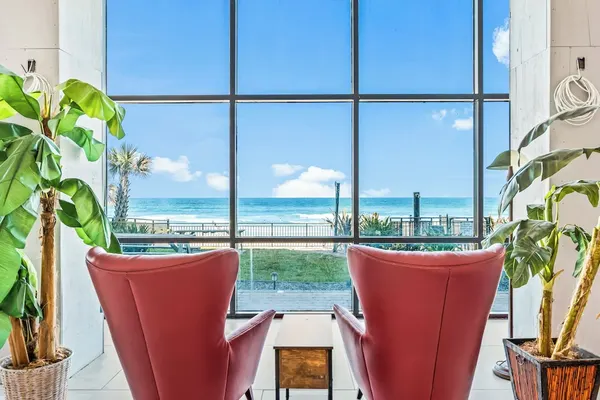 Photo 1 - Oceanside Inn Studios by Brightwild