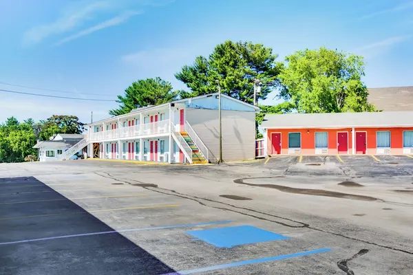 Photo 1 - Hometown INN