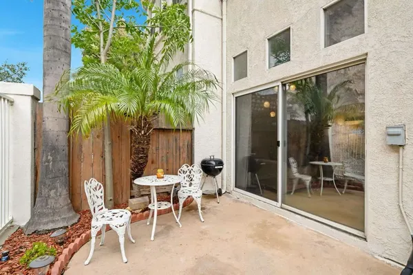 Photo 1 - Bright Townhome Retreat With Private Patio Walk Trails