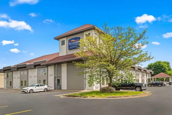 Photo 1 - Baymont by Wyndham Batavia - Darien Lake