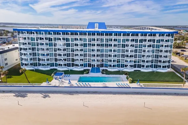 Photo 1 - Surfside Club 503