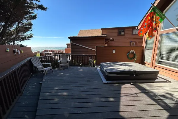 Photo 1 - Oceanview Cabin 18 With Private Jacuzzi