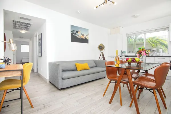 Photo 1 - Boutique Apartments SoBe