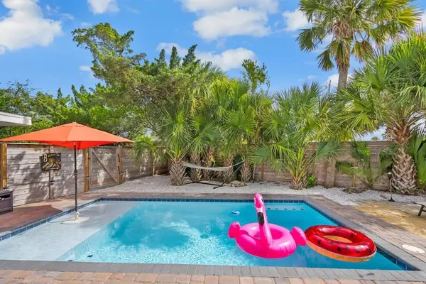 Photo 1 - Heated Pool Mini Golf Walk to Beach Beach Gear