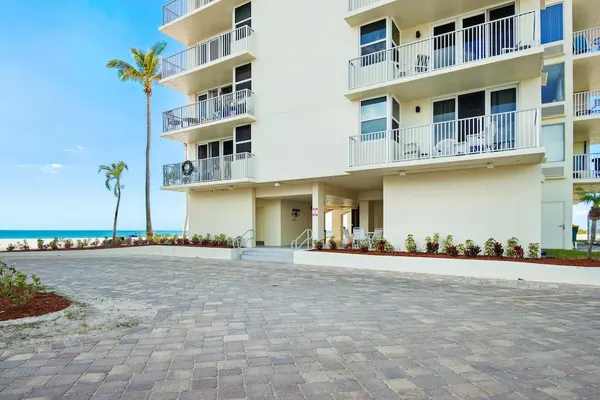 Photo 1 - Estero Beach & Tennis 402 A