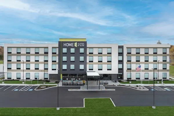 Photo 1 - Home2 Suites By Hilton Syracuse Liverpool Airport Area