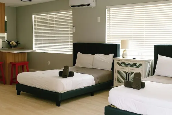 Photo 1 - Hollywood Beach Family-friendly 1BR