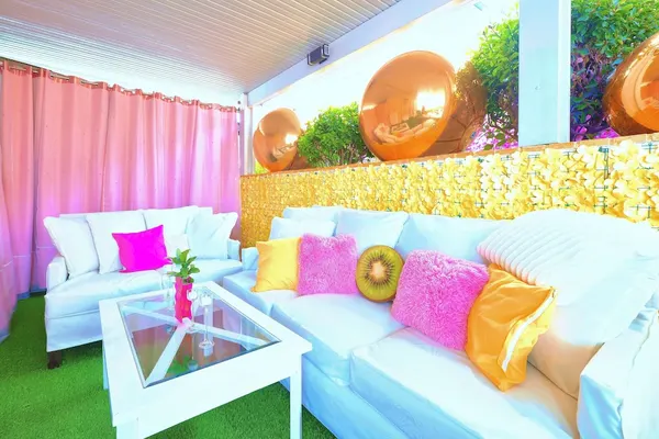 Photo 1 - Pink Luxe Spa Retreat