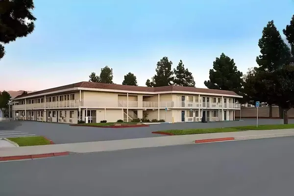 Photo 1 - Super 8 By Wyndham San Jose