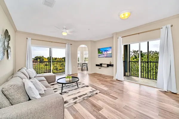Photo 1 - Modern Pet-friendly 2BR Condo6 Mins From Disney