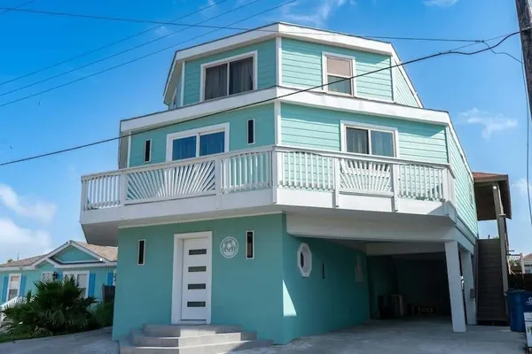 Photo 1 - Blizzard's Lighthouse 4 Bedroom Home