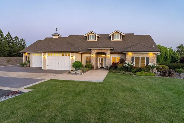 Photo 1 - Frontier Farmhouse