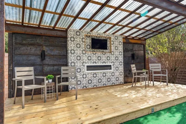 Photo 1 - Luminous and Cozy 3BR 2Bath Escape