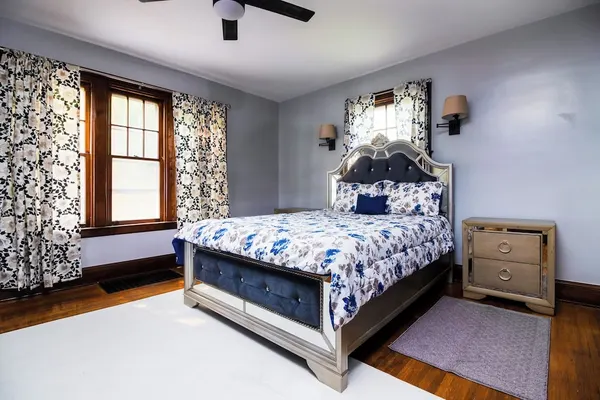 Photo 1 - 5Br, 1.5 Ba Close To Niagara Falls State Park