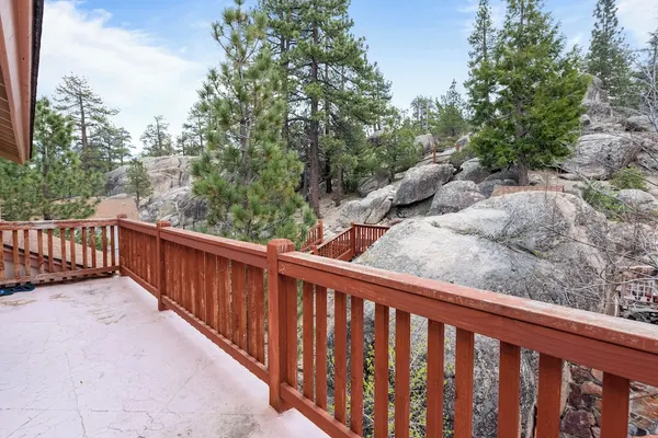 Photo 1 - Boulder Bay Chalet Lakefront