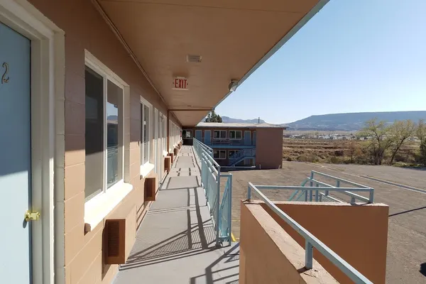 Photo 1 - Leisure Lodge Motel