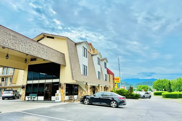 Photo 1 - TENNESSEE MOUNTAIN LODGE