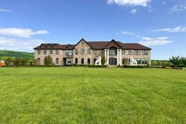 Photo 1 - The Inn at Grass Roots Hill