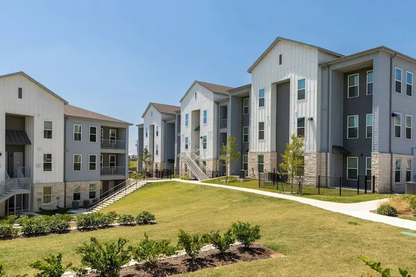 Photo 1 - Eighty One10 Apartments by Barsala