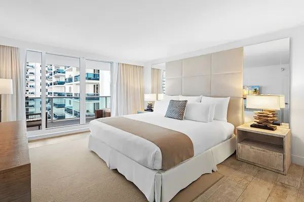 Photo 1 - Luxury Vacation Rentals at 1 Hotel & Homes by LRMB