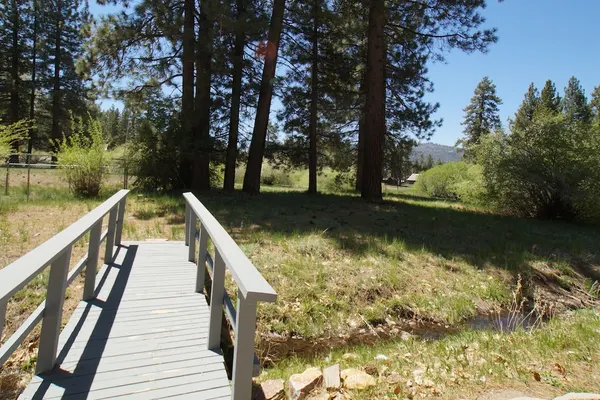 Photo 1 - Jaybird Lodge