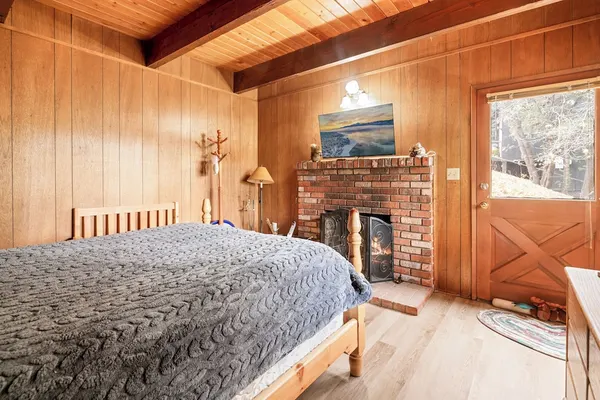 Photo 1 - Joebellarue Home