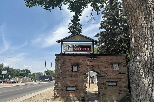 Photo 1 - plains motel