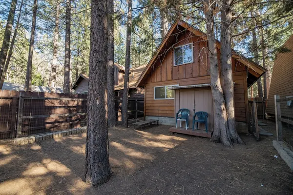 Photo 1 - Moonridge Hideaway
