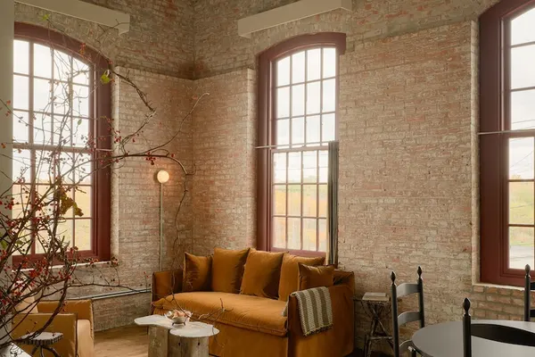 Photo 1 - Pocketbook Hotel and Bath