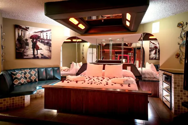 Photo 1 - Essence Suites