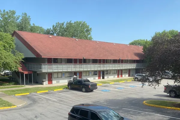 Photo 1 - Hometowne Studios Buffalo - Niagara Airport