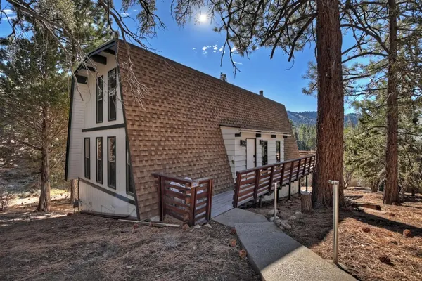 Photo 1 - Yosemite Pines Cabin - Sleeps 8