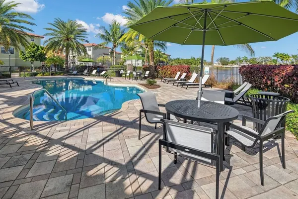 Photo 1 - Landing Miramar Apartments