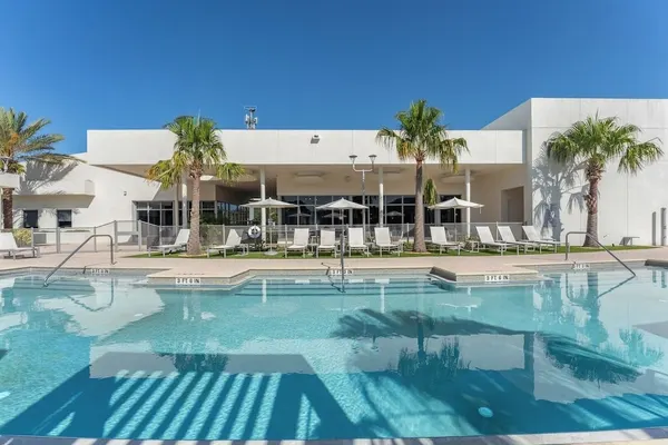 Photo 1 - Daytona 2BR w/ Parking Family & Pet Friendly